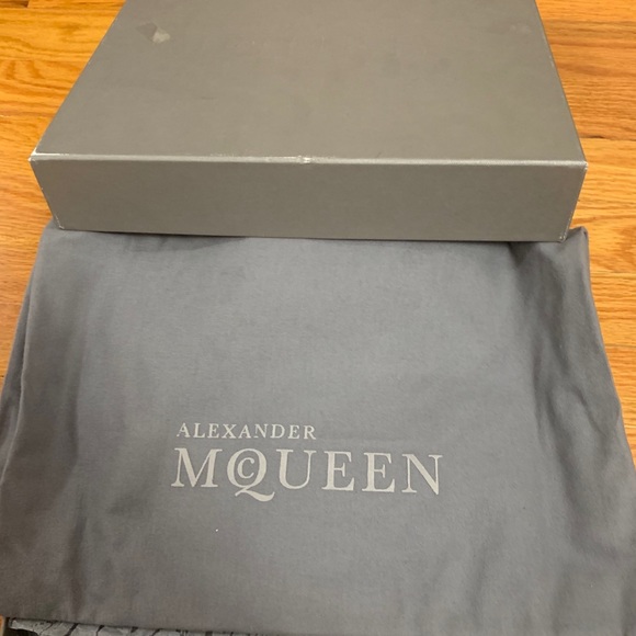 Alexander McQueen Sandals “chic beauty” - Picture 4 of 4